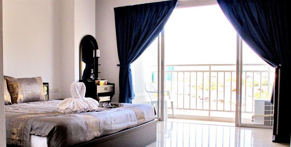 Happy Fish Guesthouse Patong Exterior foto